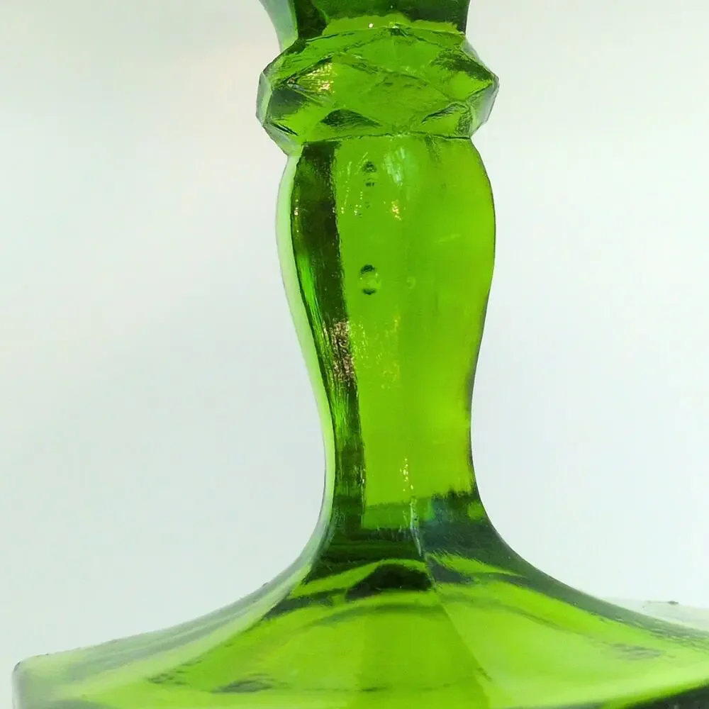 VTG LE Smith Green Daisy and Button Pressed Glass Water Wine Stem Goblet 6.75in